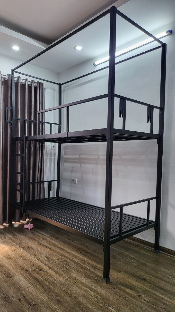 Giường tầng homestay 1m/1m có khung rèm giường đẹp chắc chắn phù hợp mọi không gian