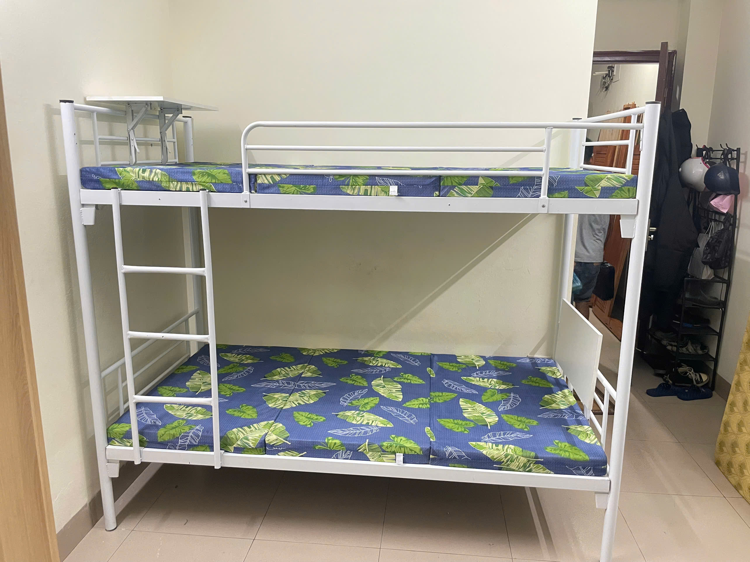 Giường sắt 2 tầng homestay rộng 1m2 – Gt 1m2
