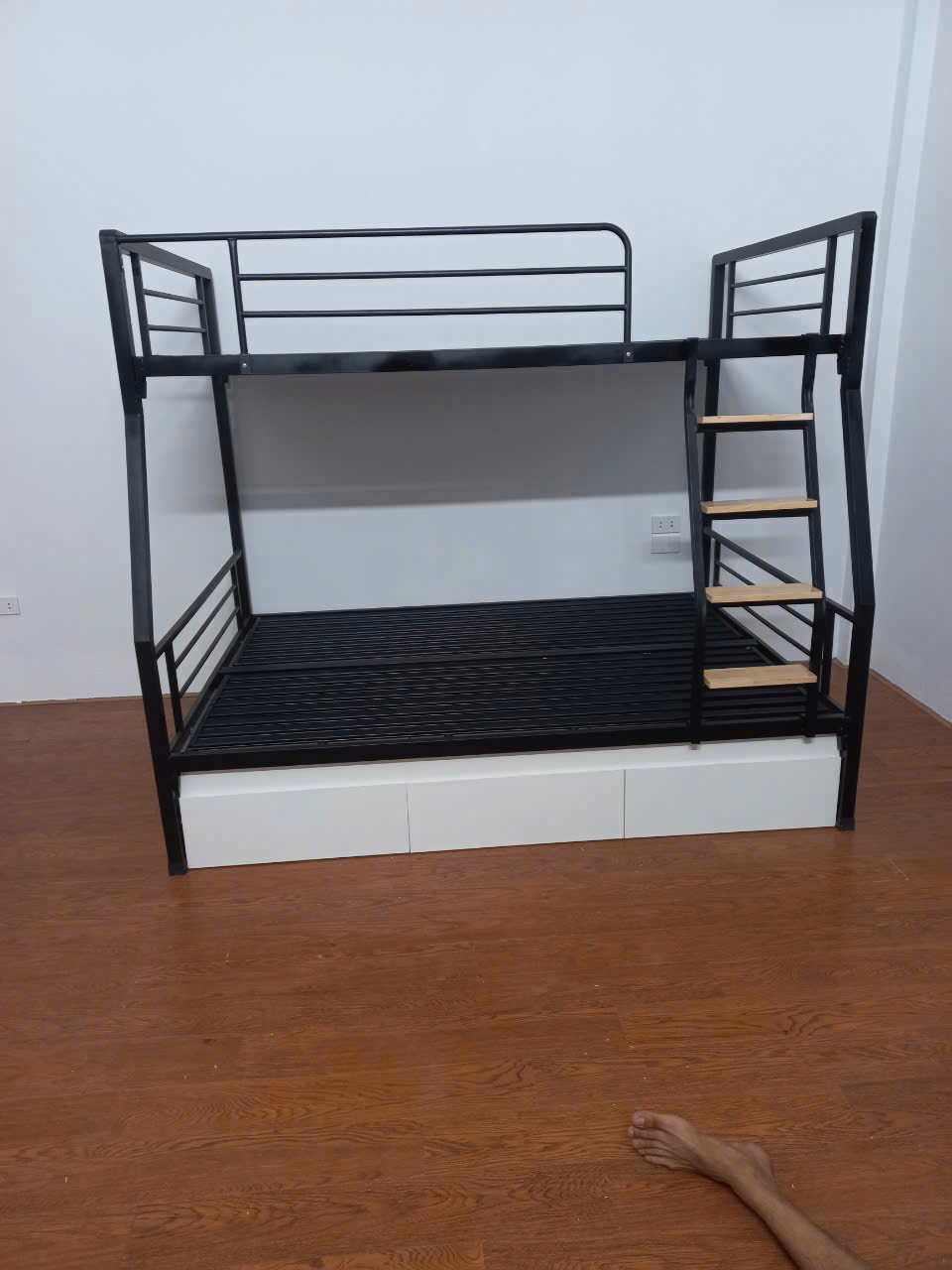 Giường tầng hộp vuông có ngăn kéo gỗ hiện đại rộng 1m2